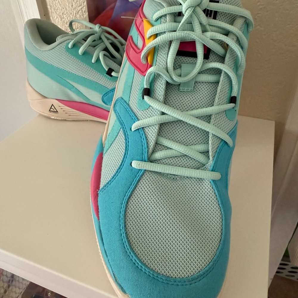Men’s Puma Sneakers